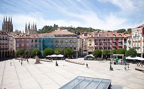 Increible Piso En La Plaza Mayor, Con Garaje